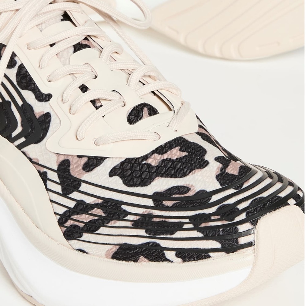 APL Streamline Running Sneakers in Parchment/Black/Leopard - Picture 5 of 9